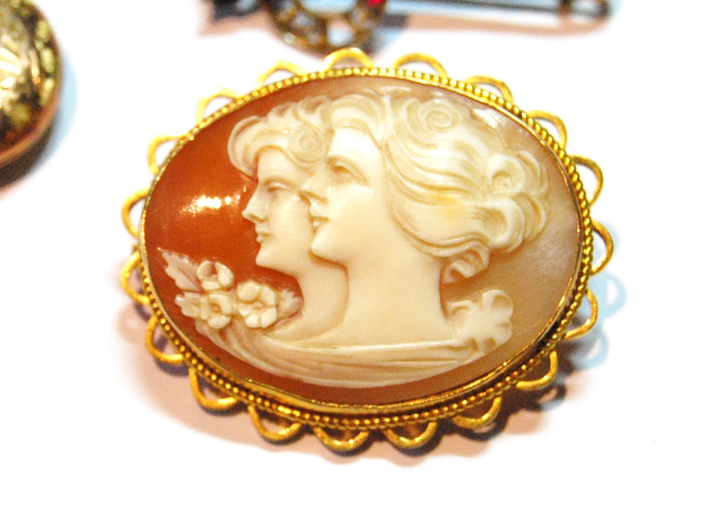 Cameo brooch in gold, '9ct', two lockets, a crop and horseshoe brooch with rubies and diamonds, - Image 2 of 3