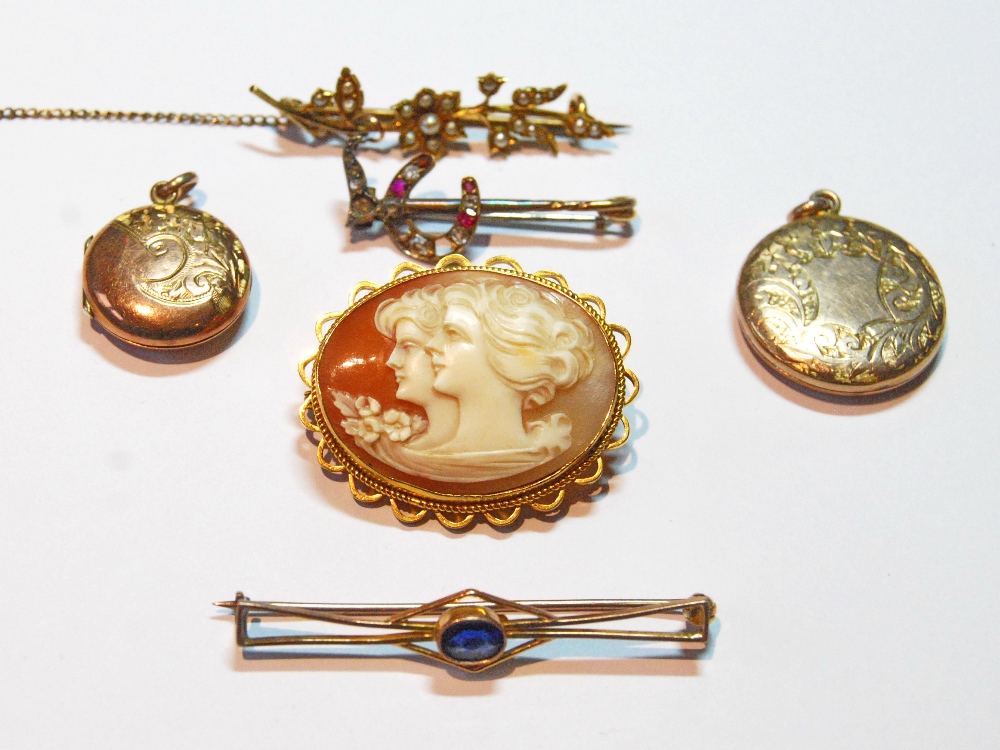 Cameo brooch in gold, '9ct', two lockets, a crop and horseshoe brooch with rubies and diamonds,