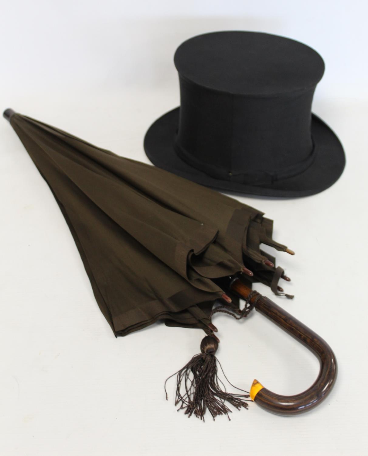 Early 20th century vintage "Peerless" lady's umbrella with simulated rosewood and amber handle and - Image 3 of 7