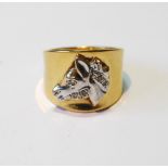 18ct gold ring with applied diamond-set horse's head, size R, 7g.