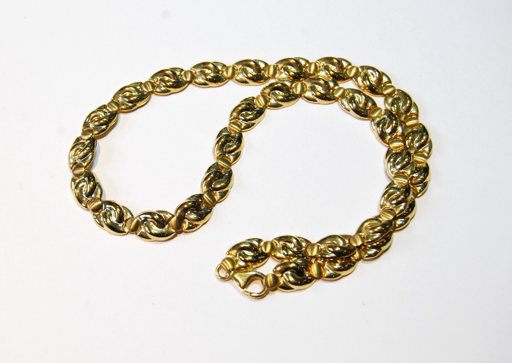 9ct gold necklace of oval links, 11.4g.