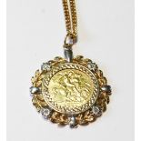 Half sovereign, 1982, in 9ct gold detachable pendant mount, 13g.