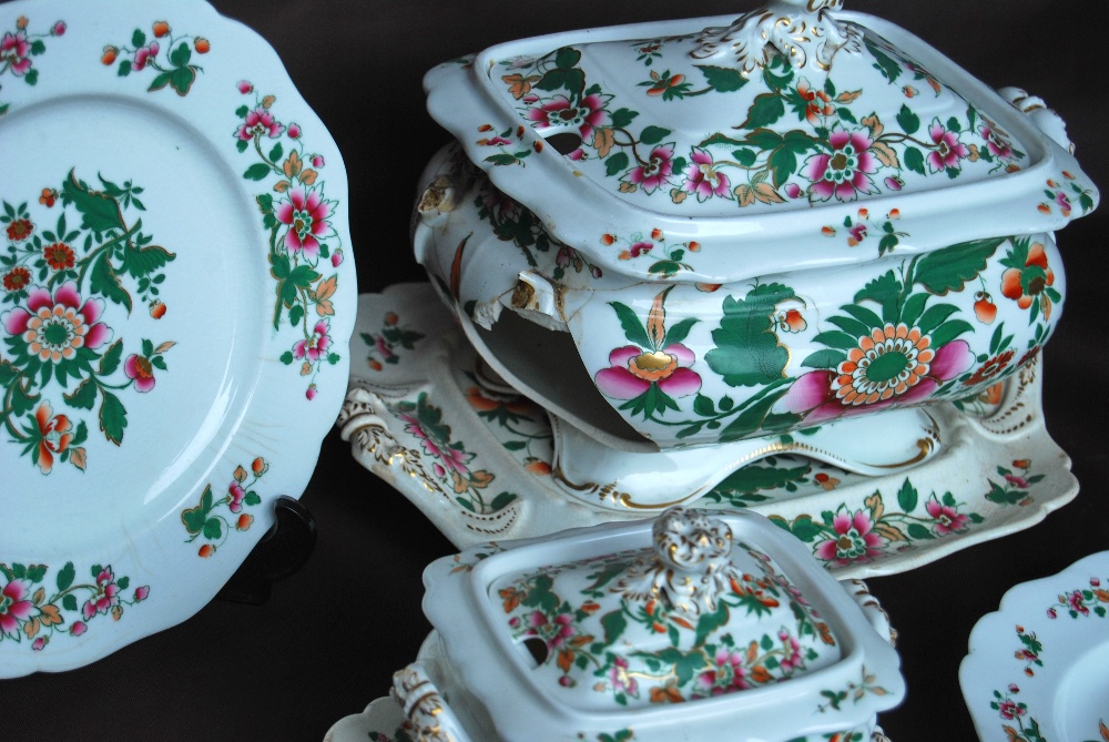 Chamberlain's Worcester dinner service, pat. no. 1428, including: six covered tureens, some with - Image 2 of 5