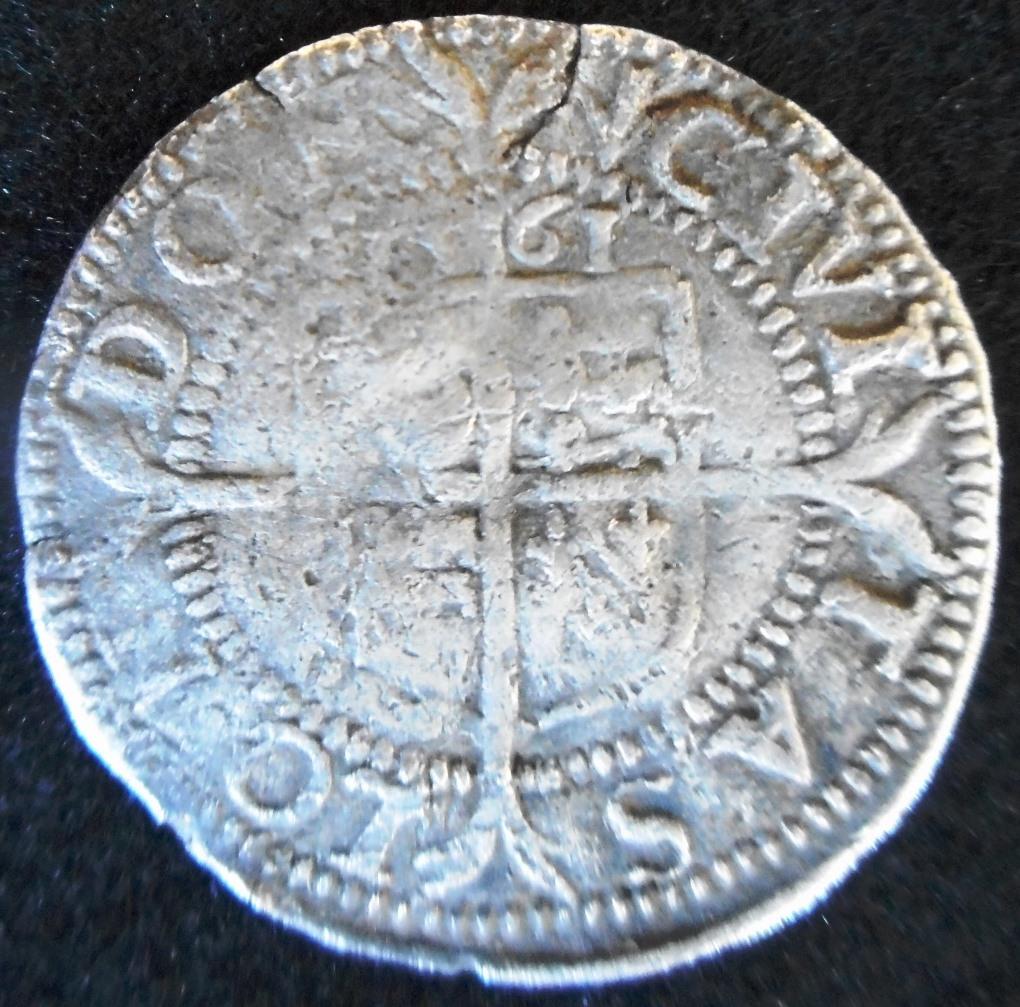 England. Hammered silver three halfpence. Elizabeth I. Third and Fourth issue. 1561, mm pheon. - Image 2 of 2