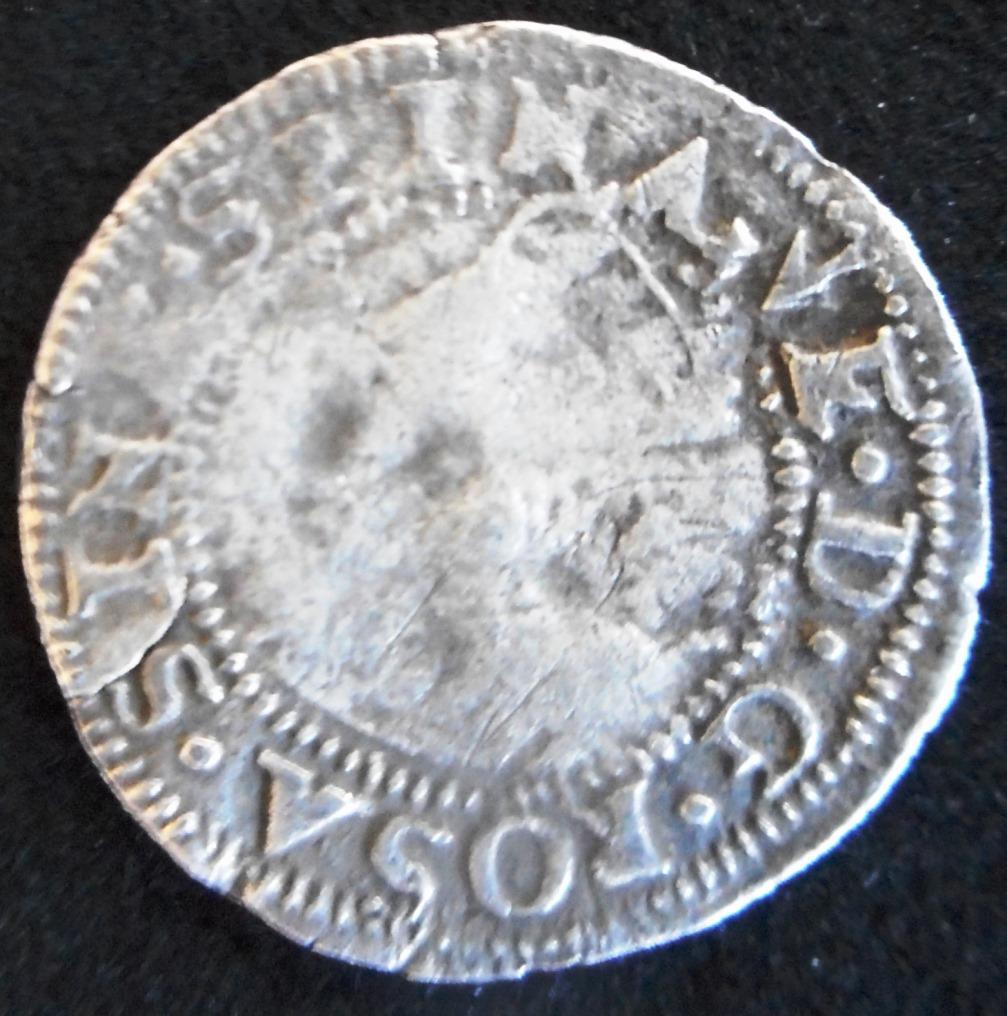 England. Hammered silver three halfpence. Elizabeth I. Third and Fourth issue. 1561, mm pheon.