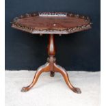 Mahogany Chinese Chippendale style tea table, the octagonal top with pierced fretwork, raised on