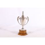 Edwardian silver trophy prize cup by Elkington & Co Ltd, London 1913, 16cm tall on stand, 138g