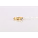 18ct gold solitaire diamond ring with textured shoulders by makers SD Ltd, ring size P, 4g