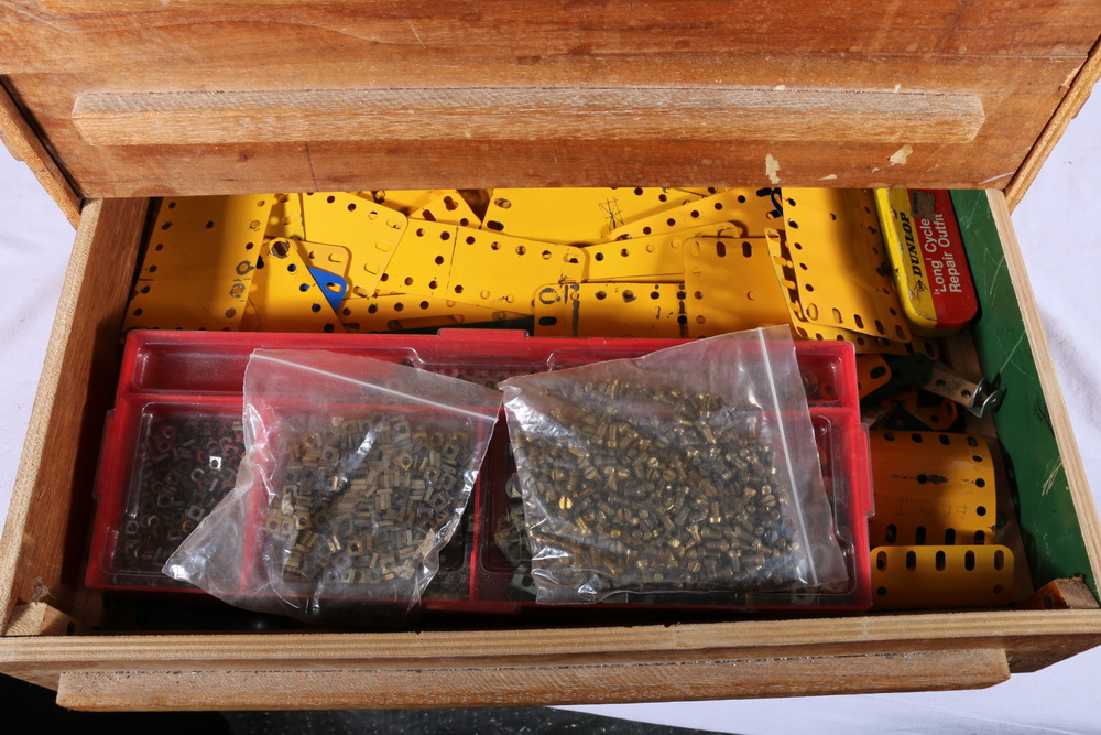 Meccano, a four drawer table top chest containing parts, four boxed outfits and various - Image 3 of 5