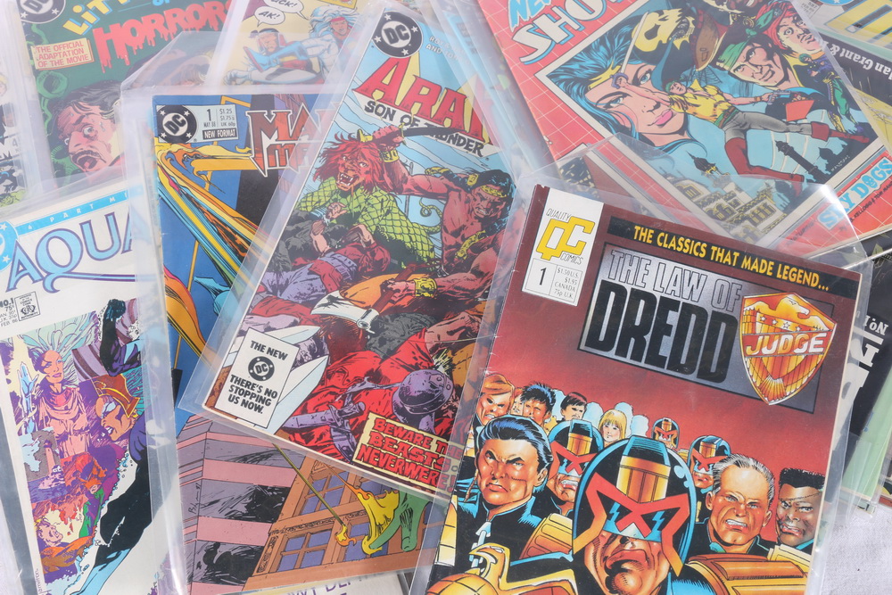 An extensive collection of over 200 DC Comics, Marvel and other comics and graphic novels