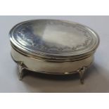 Silver oval trinket box with engraved swags, Birmingham 1915, 11cm.