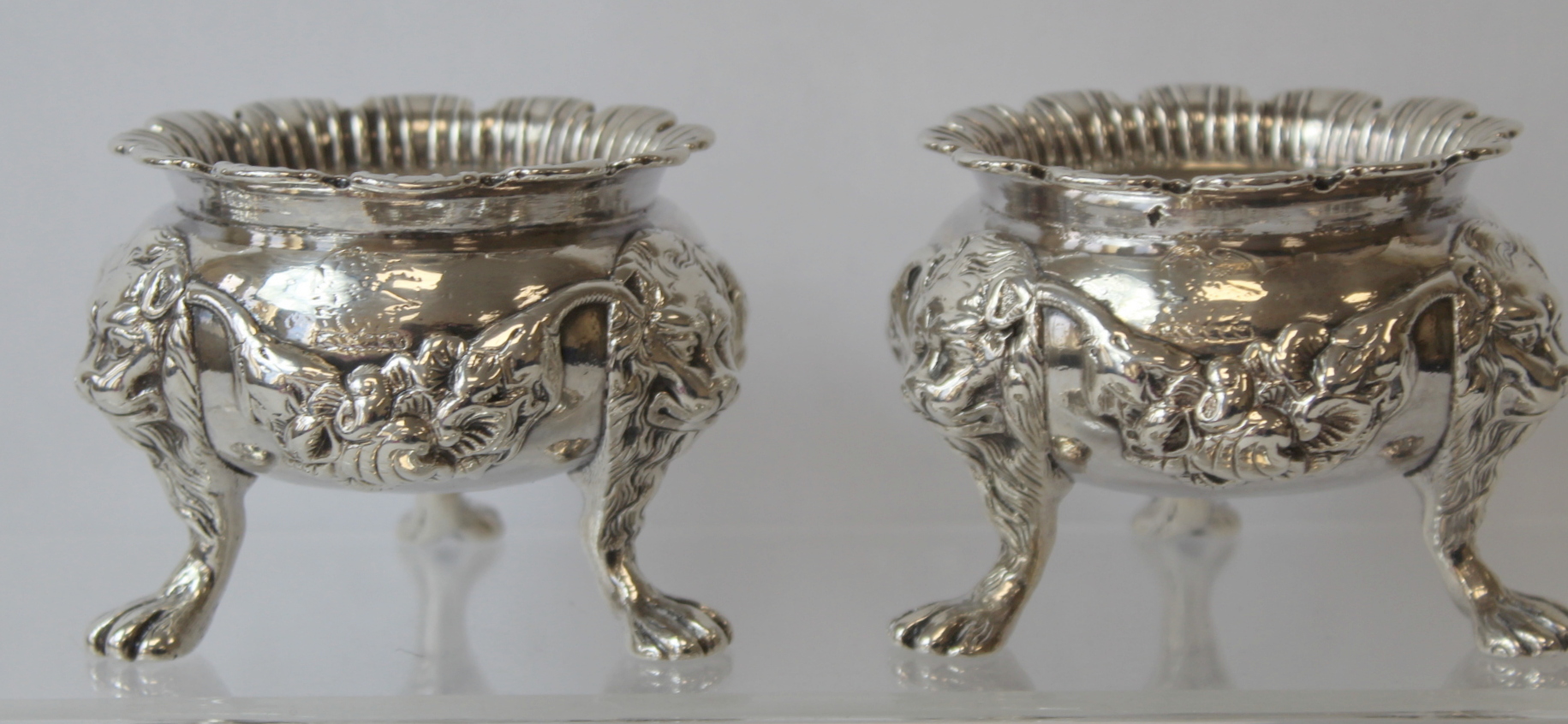 Impressive set of four cast silver salts of good gauge with cast swags and deeply gadrooned edges - Image 2 of 11