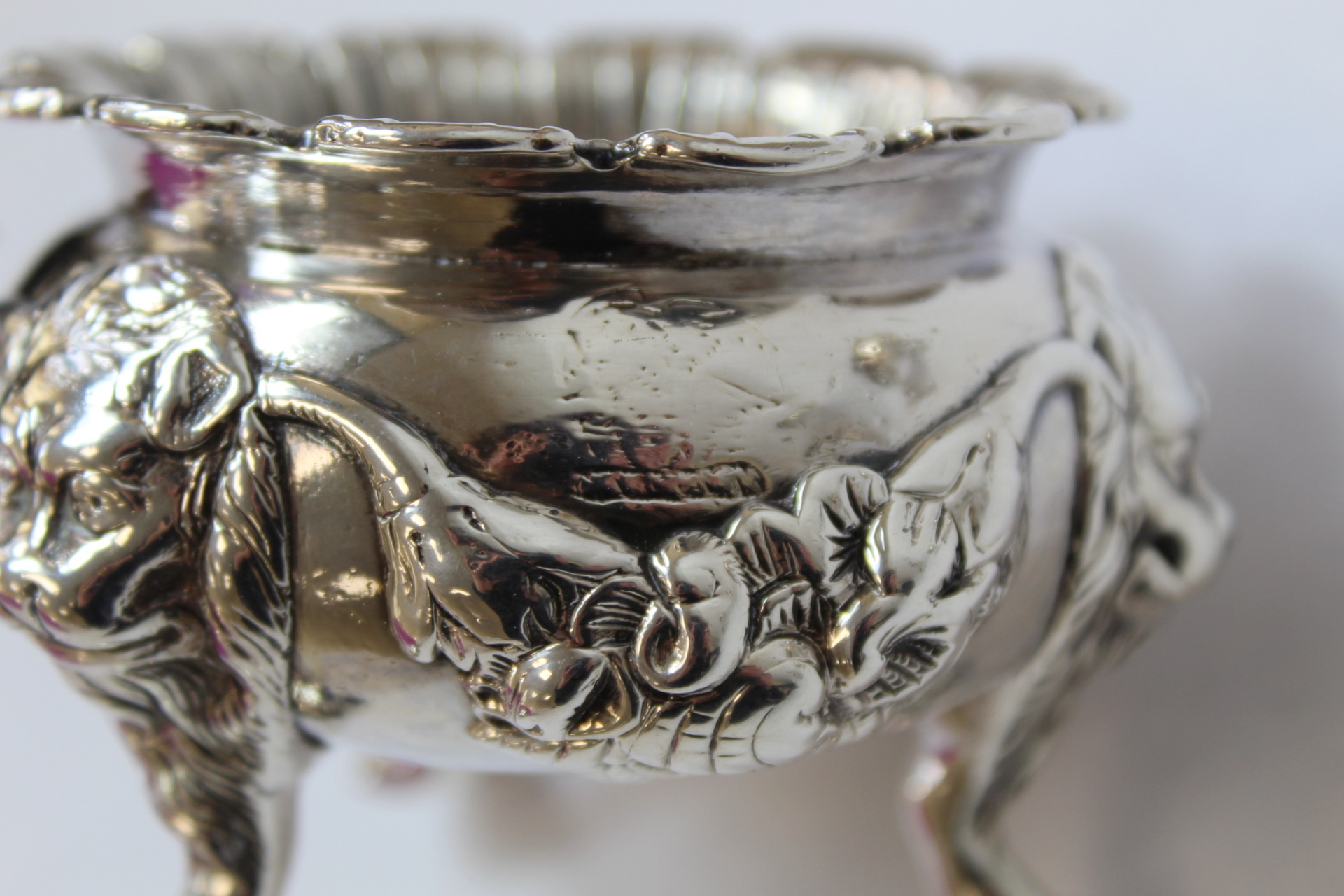 Impressive set of four cast silver salts of good gauge with cast swags and deeply gadrooned edges - Image 4 of 11