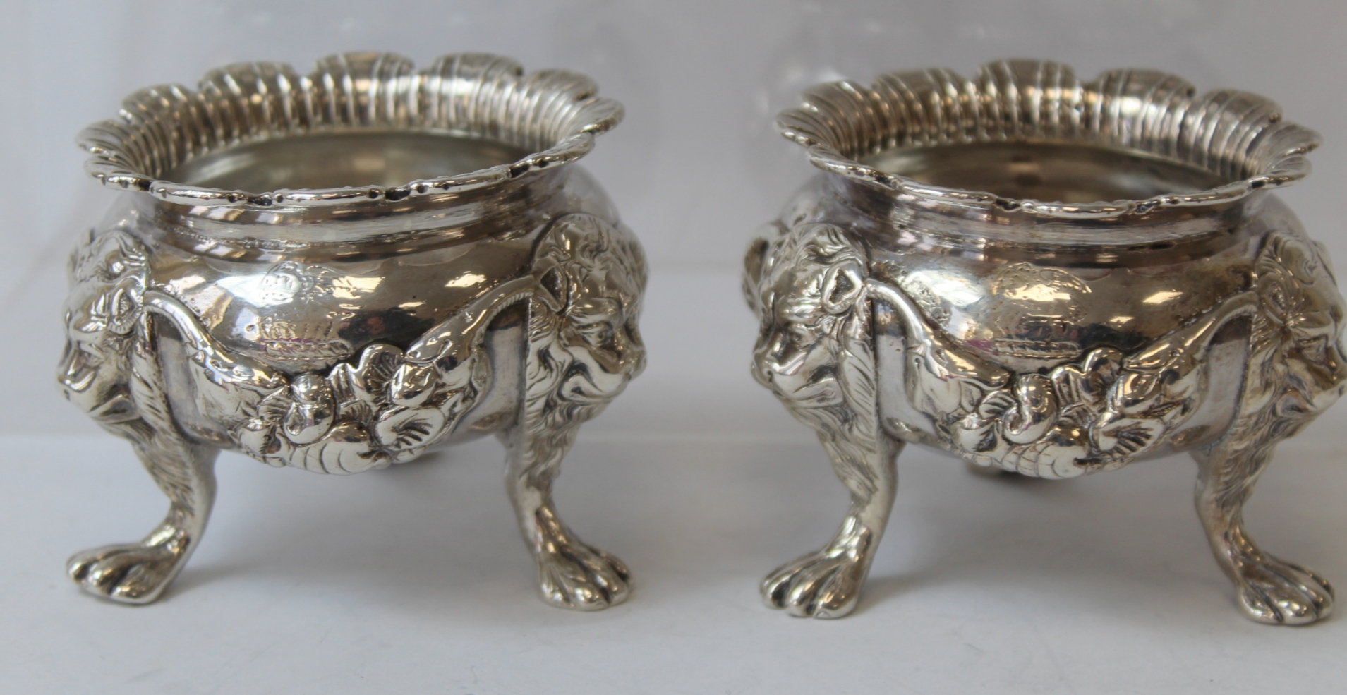 Impressive set of four cast silver salts of good gauge with cast swags and deeply gadrooned edges - Image 3 of 11