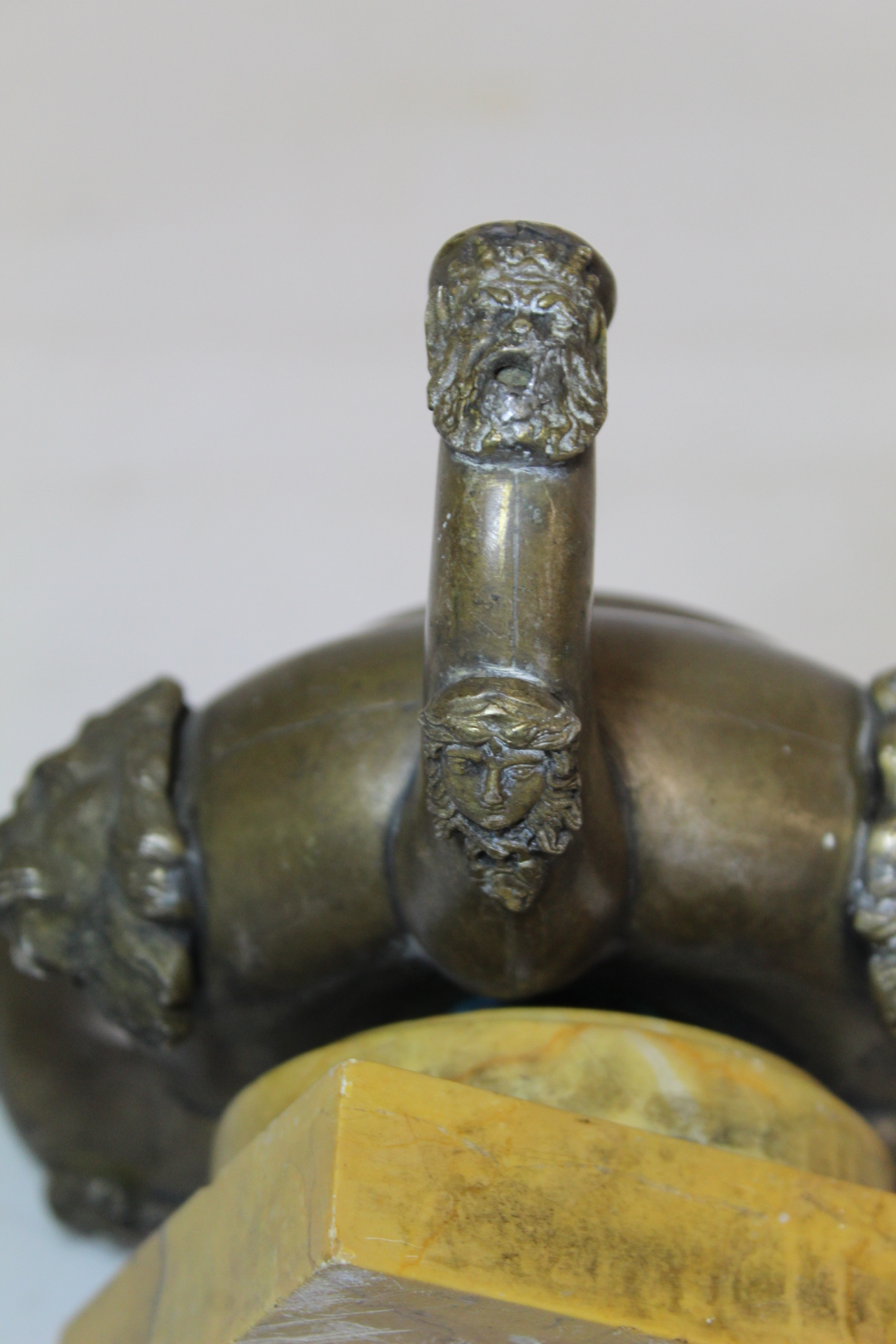 Bronze lamp base of squat circular form with three upturned spouts mounted on yellow marble plinth - Image 4 of 7