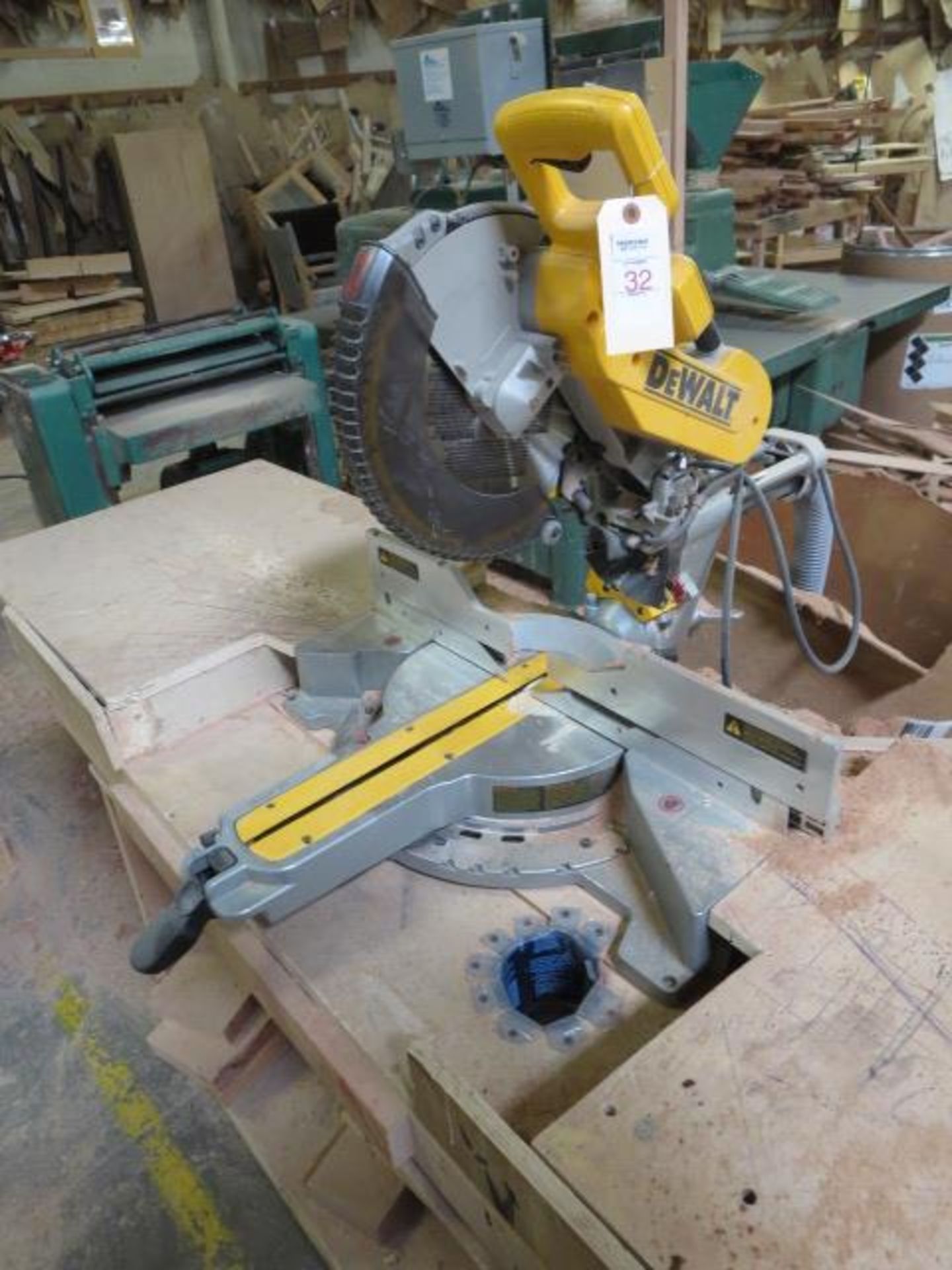 DeWalt 12in. Sliding Miter Saw, model DWS780, Includes Work Bench