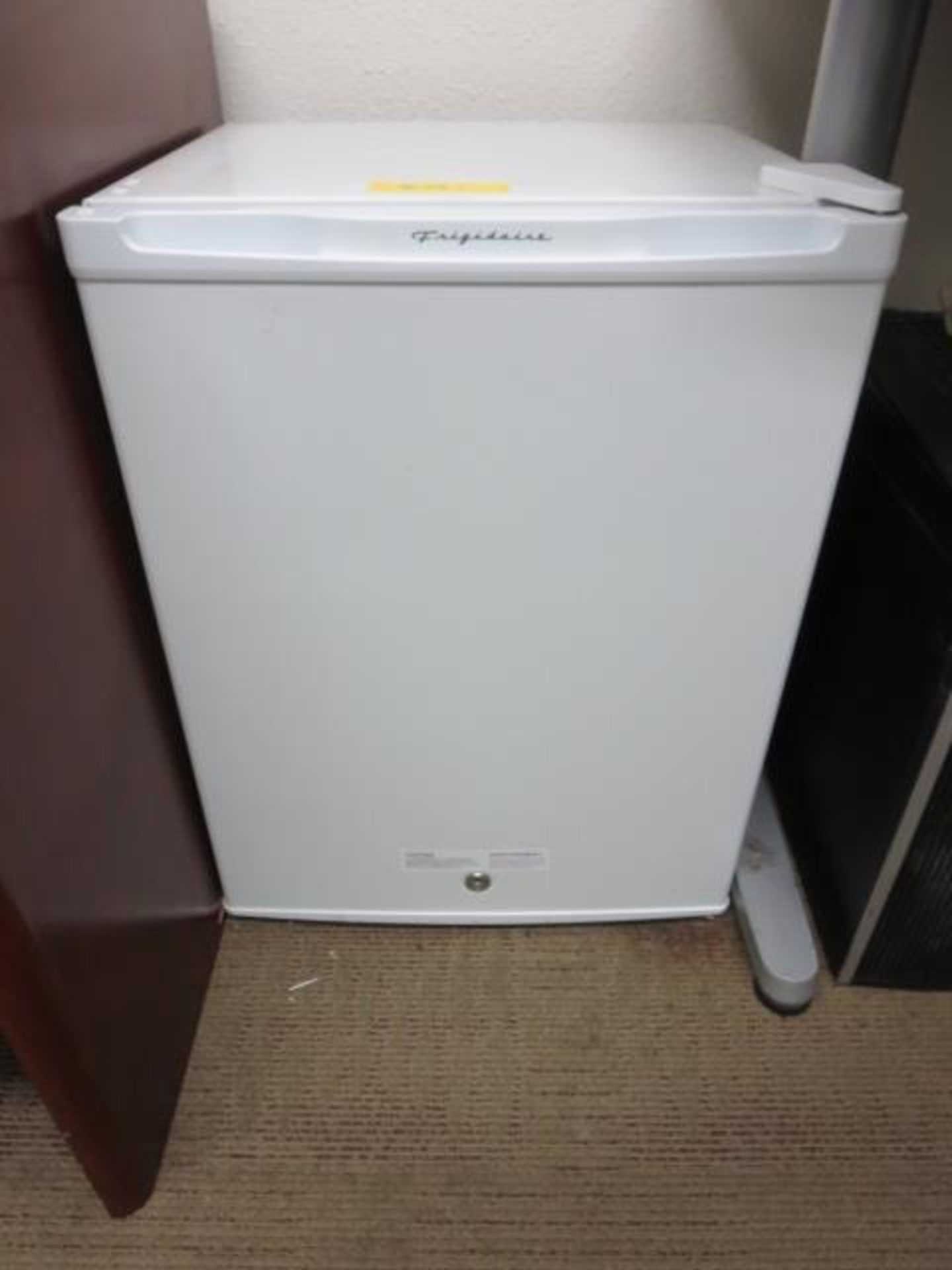 Frigidaire Mini Refrigerator