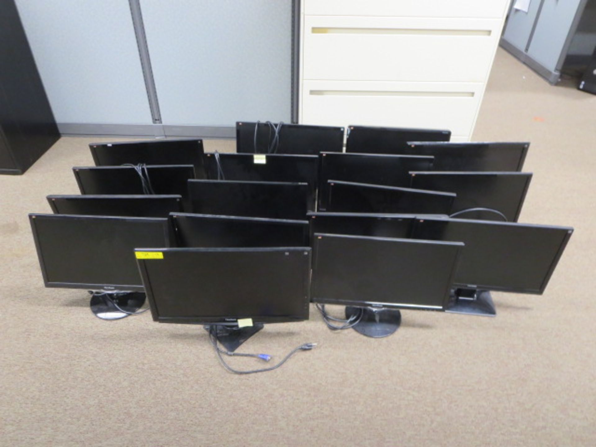 Lot of 22in. Viewsonic Monitors, 17pcs