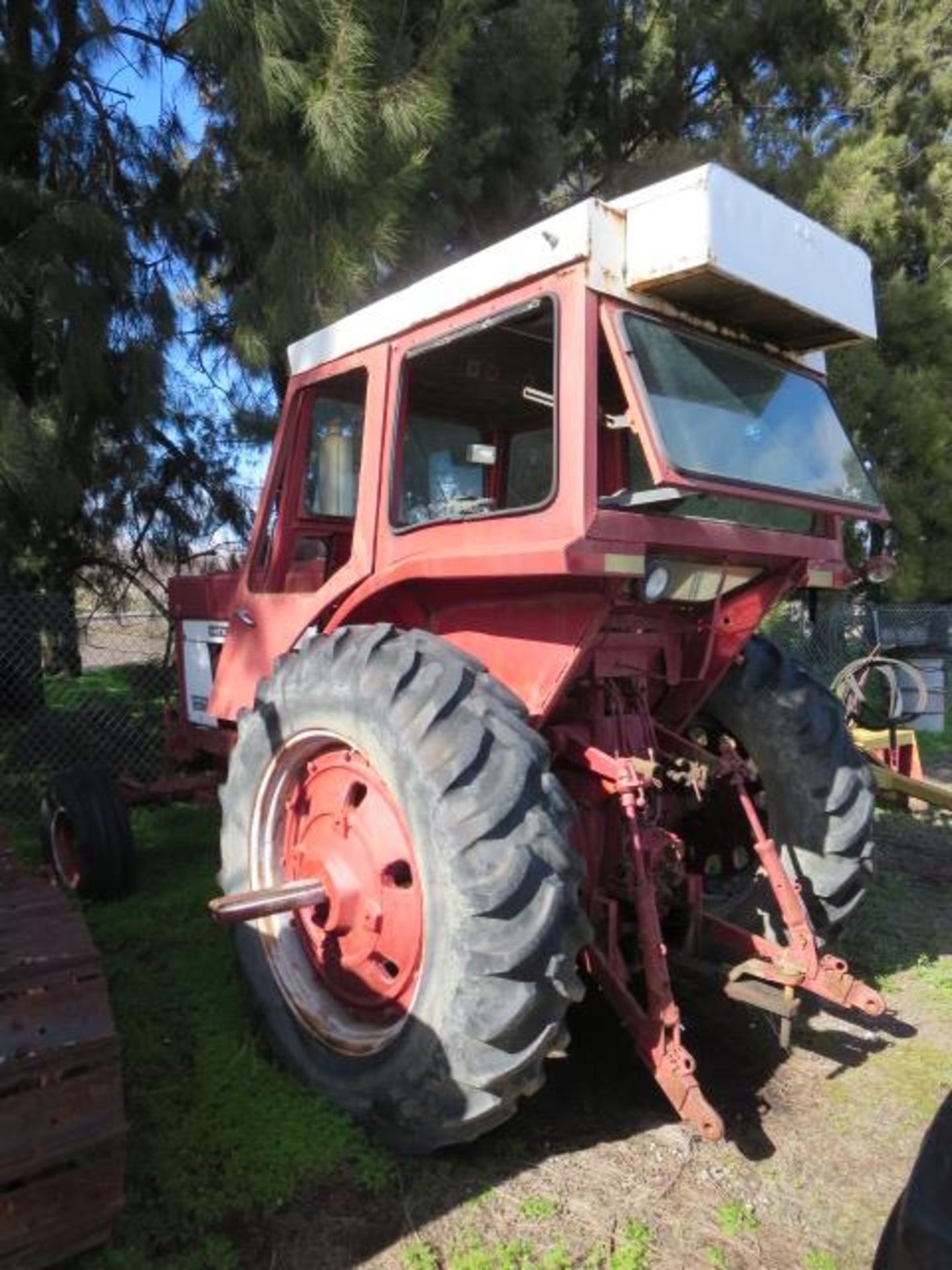 1982 International Harvester Hydro 100 Tractor 2WD, 105HP, S/N U1020232, ID 2690006V012023 - Image 4 of 17