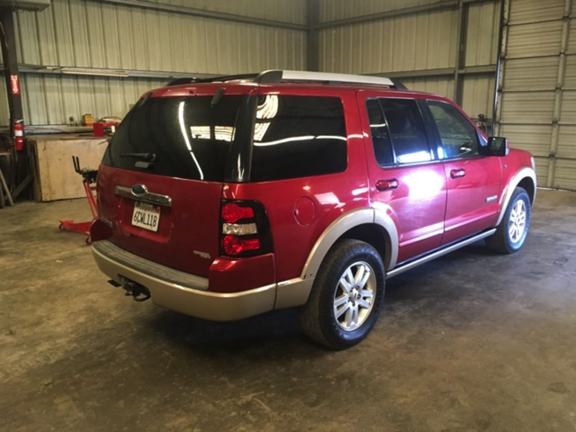 2007 Ford Explorer Eddie Bauer, Auto Trans, 4.6L V8, Wood Trim, Two Tone Paint, 3rd Row Seat, - Image 3 of 22