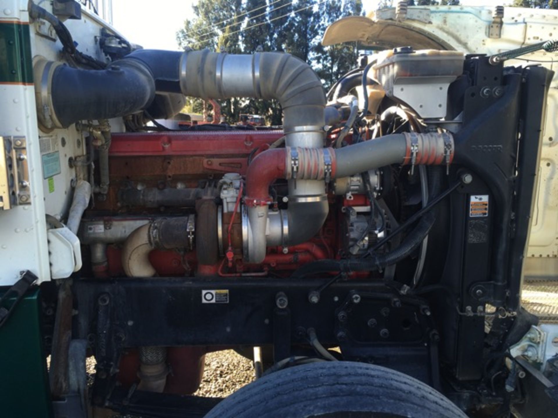 2009 Peterbilt 388 Truck Tractor, L6 14.9L Cummins IXS Diesel Engine, 6 X 4 Driveline, Air Brakes, - Image 32 of 36