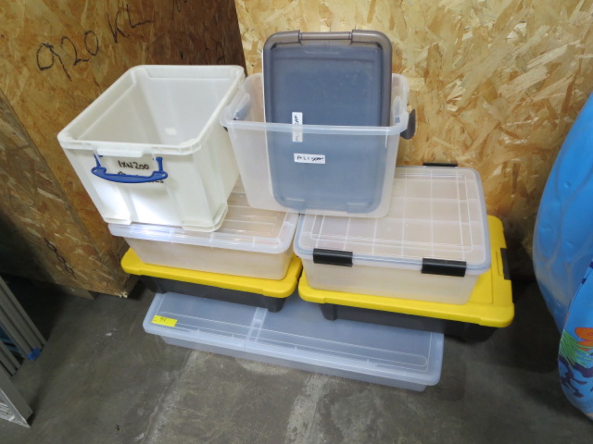 Plastic Bins (8) PCS