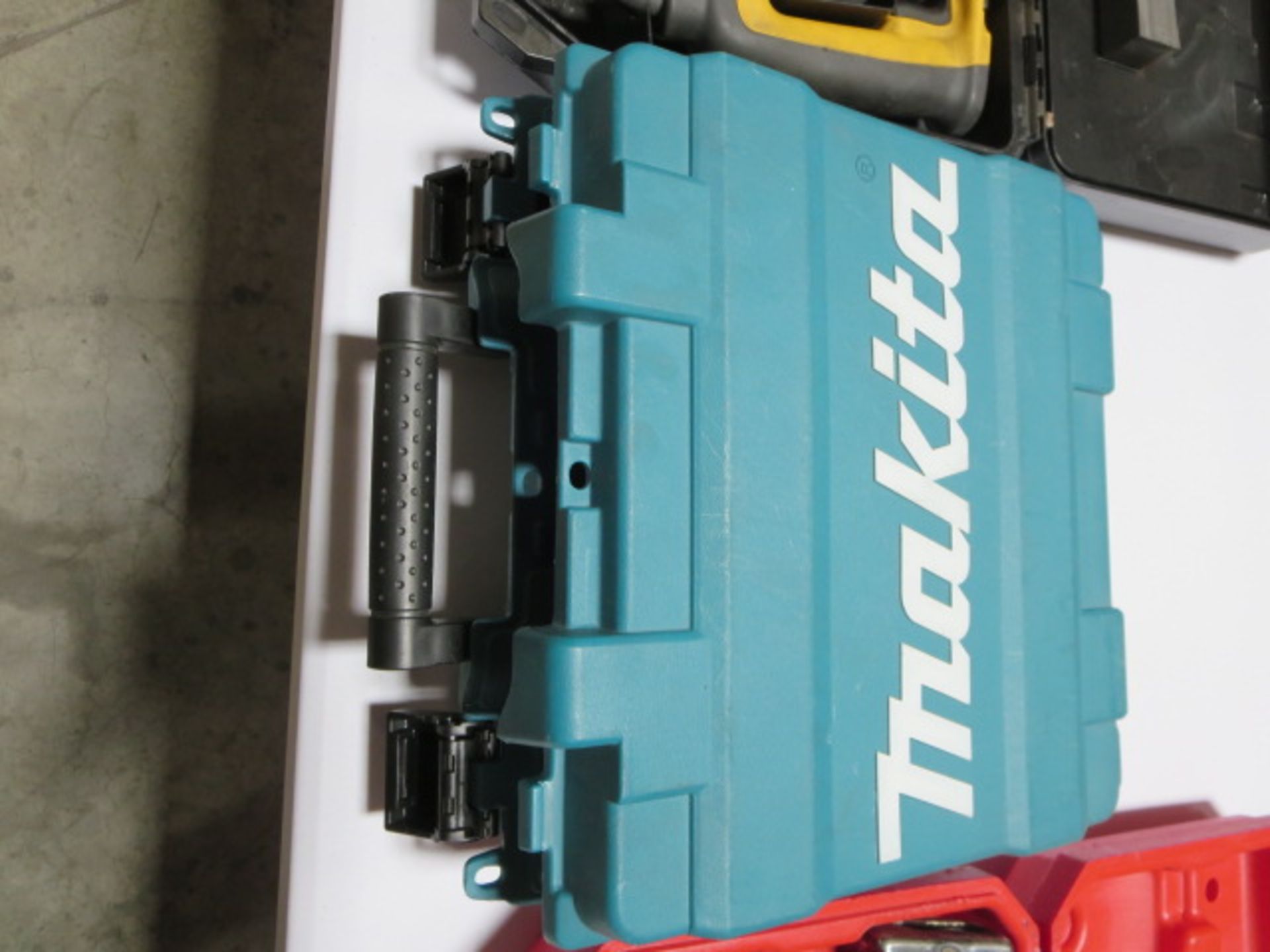 Makita 3 ½” Jig Saw, model JV0600 - Image 2 of 2