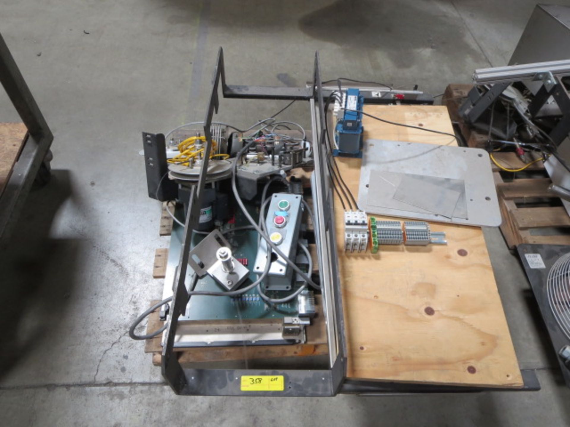 Lot of Assorted Machine Components, Approx 50pcs, Contents of 4 Pallets and 1 Cart - Image 2 of 5
