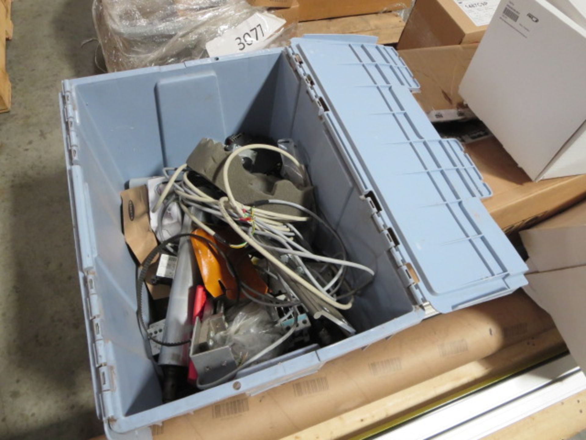 Lot of Assorted Parts, Contents of Pallet - Bild 2 aus 2