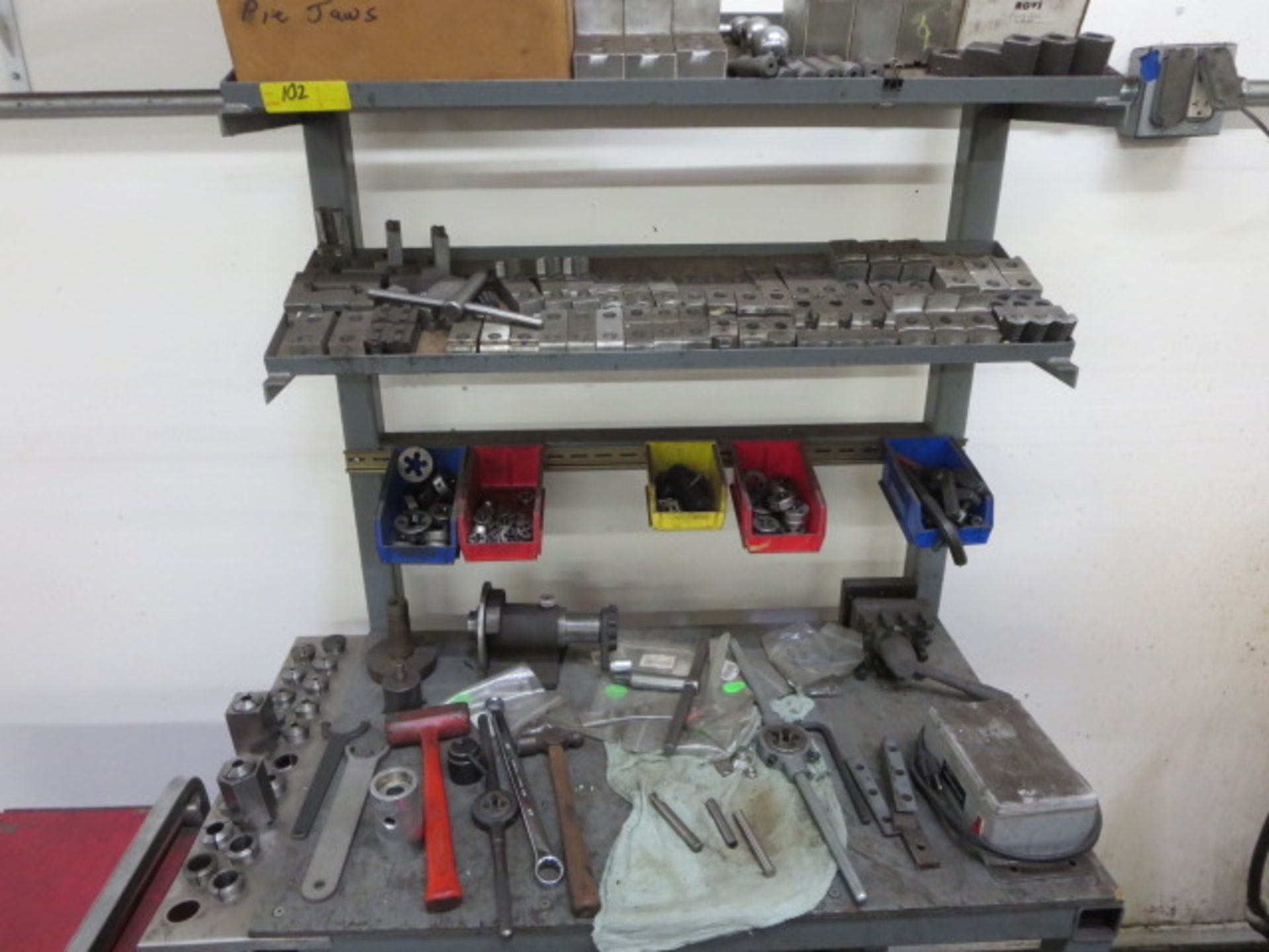 Lot of Rolling Work Bench and Rolling Cart, Includes Contents - Bild 2 aus 2