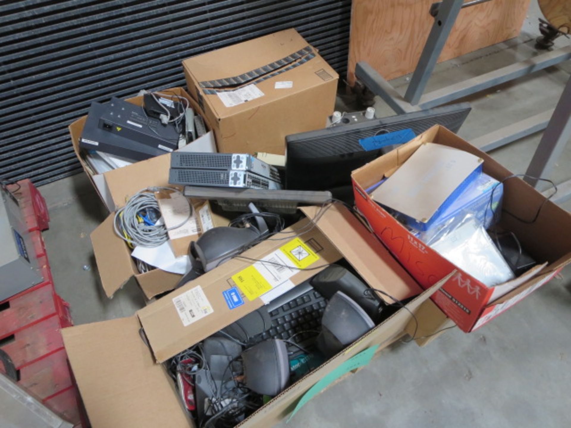 Lot of Assorted Computer Components, Contents of Pallet