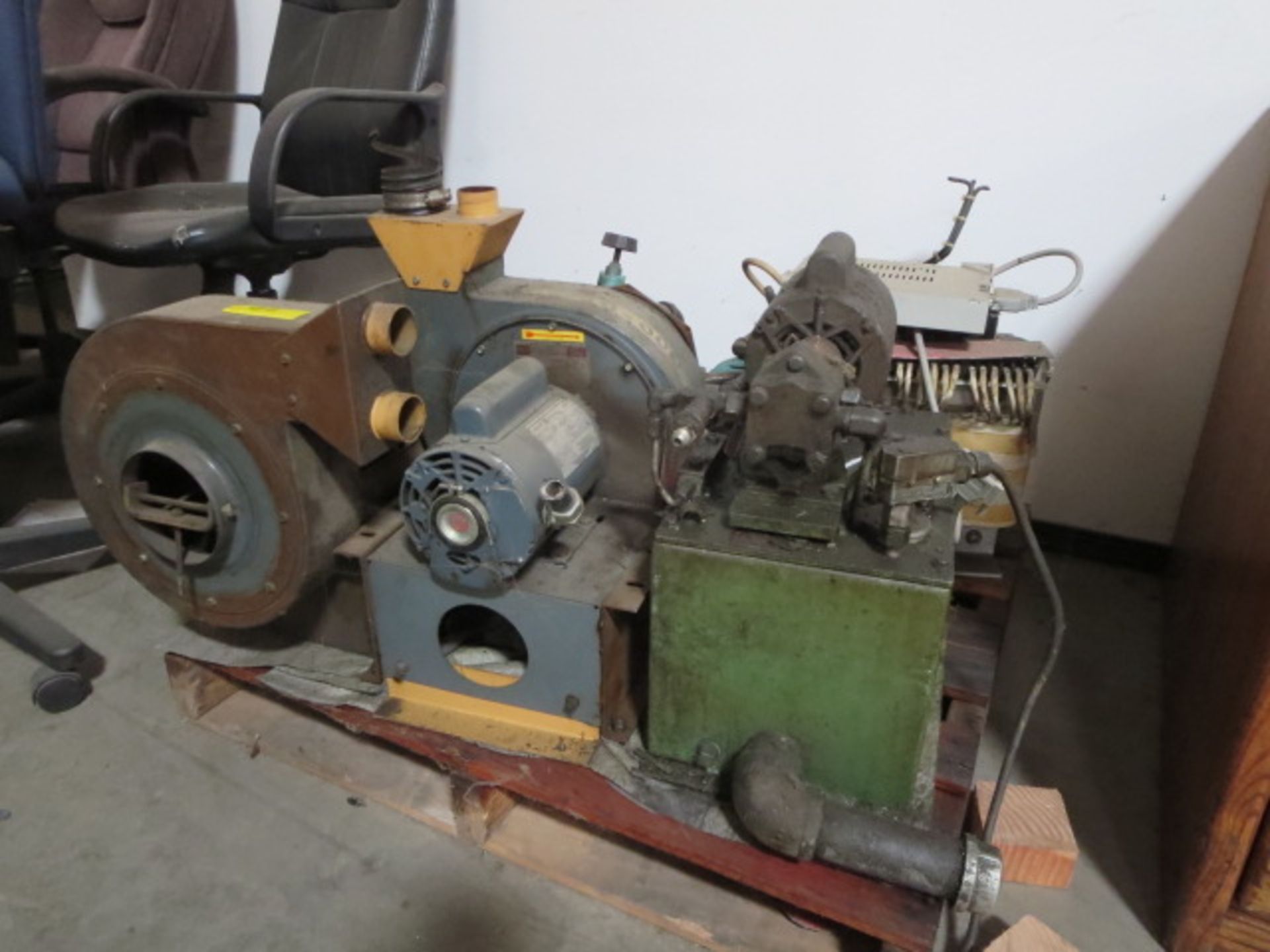 Lot of Blowers and Motors, Contents of Pallet - Image 2 of 2