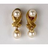 Ladies 14k Yellow Gold & Pearls Clip On Earrings