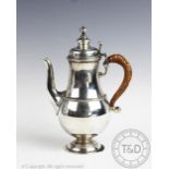 A silver coffee pot, Wilson & Sharp, Birmingham 1912,