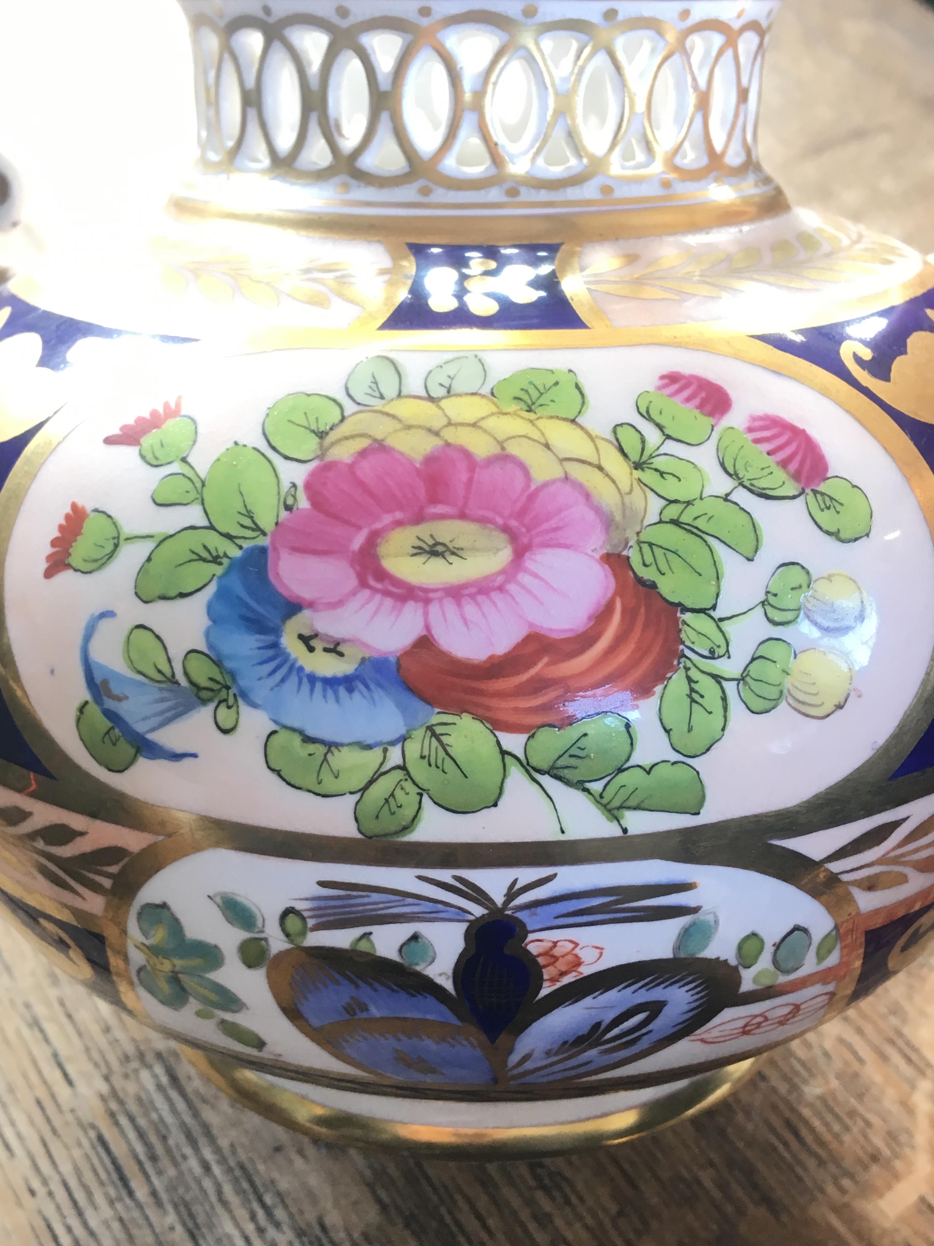 A late 19th century Crown Staffordshire Imari palatte pot pourri, of compressed globular form, - Image 9 of 14