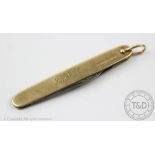 A Sampson Mordan & Co 9ct gold fruit knife, engraved 'WRMP' and '1915',