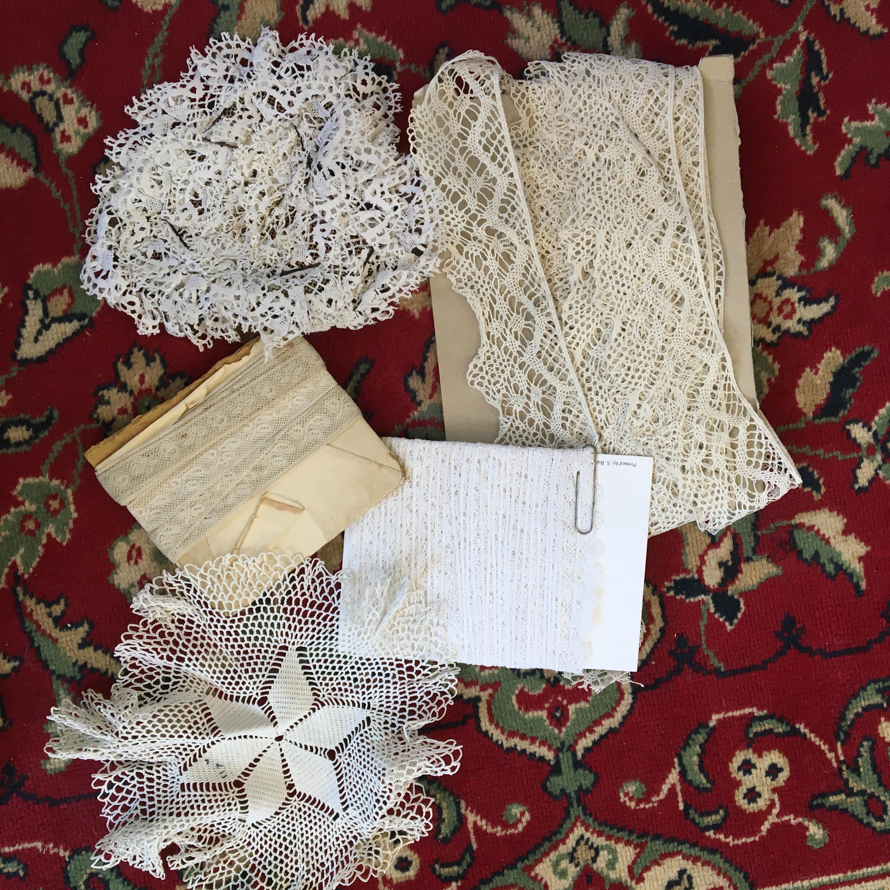 A collection of lace panels, collars and trims of varying patterns and sizes, - Image 5 of 5