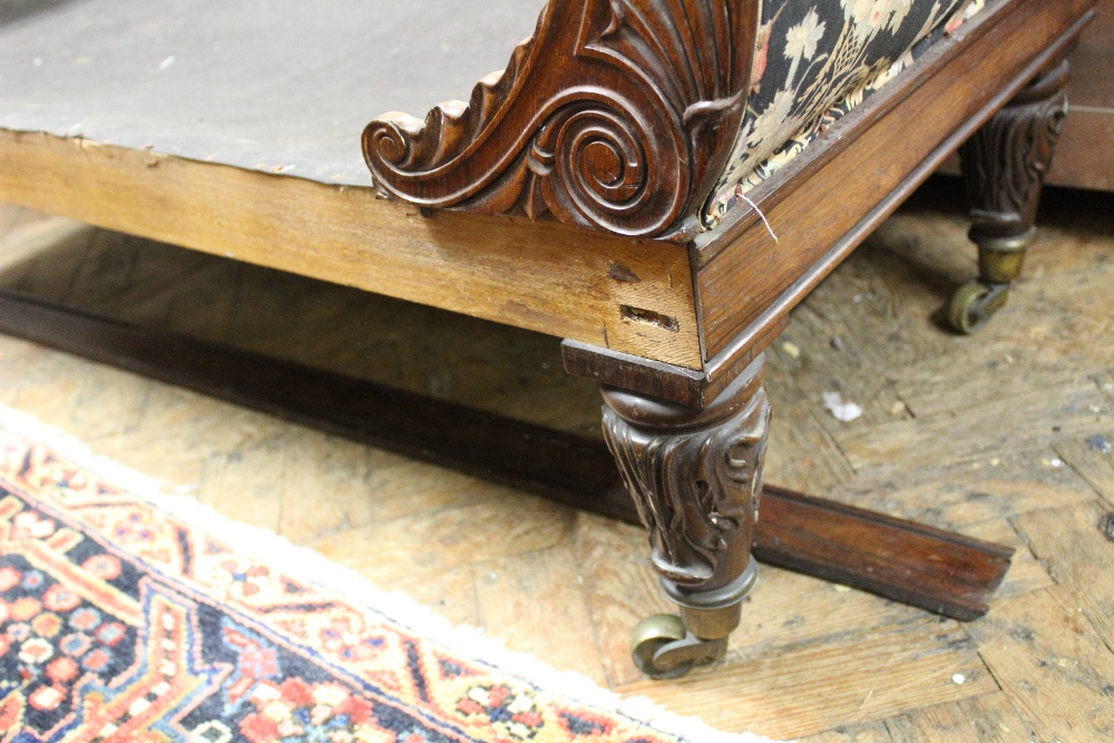 An early 19th century carved rosewood scroll end settee / day bed, on carved and turned legs, - Image 3 of 10