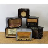 Six vintage radios, to include four bakelite examples,
