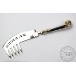 A George V silver gilt combintation fish slice/fork, William Hutton & Sons Ltd, Sheffield 1917,