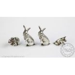 A pair of 800 standard silver miniature kangaroos, 4.