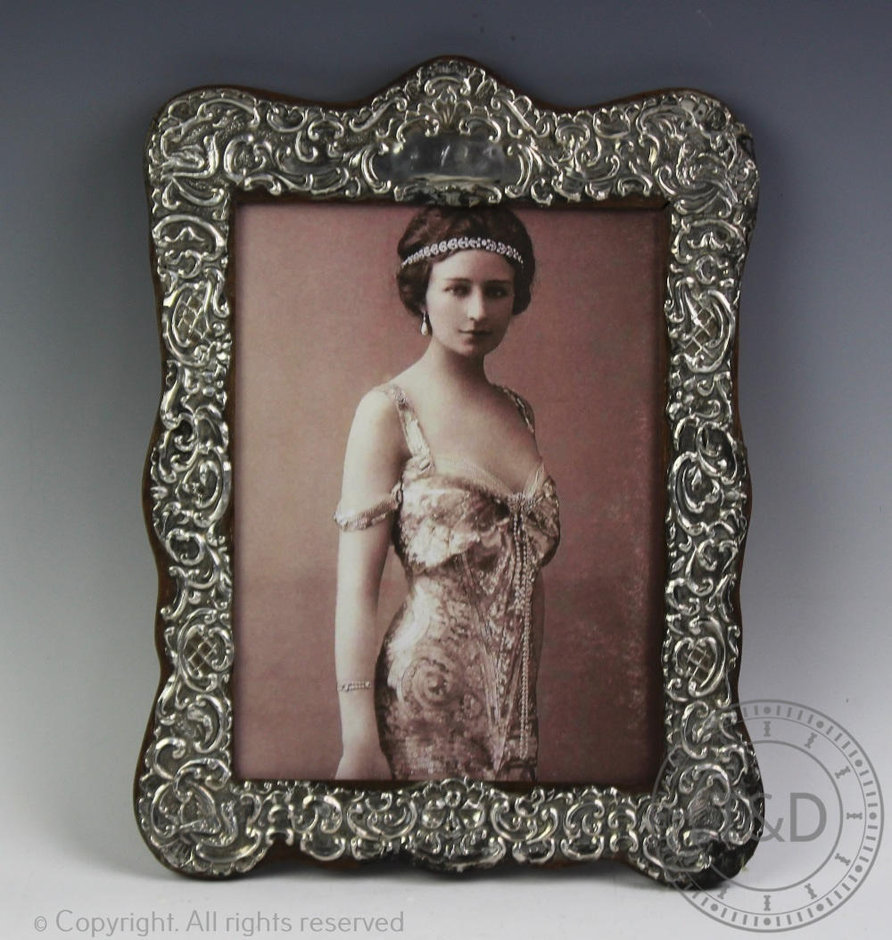 An Edwardian silver photograph frame, J & R Griffin, Chester 1908,