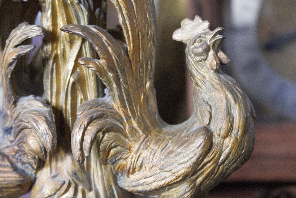 A French Art Nouveau gilt spelter figural mantel clock, modelled as two cockerels, - Image 3 of 9