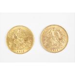 Two George V gold half sovereigns dated 1913 (2)
