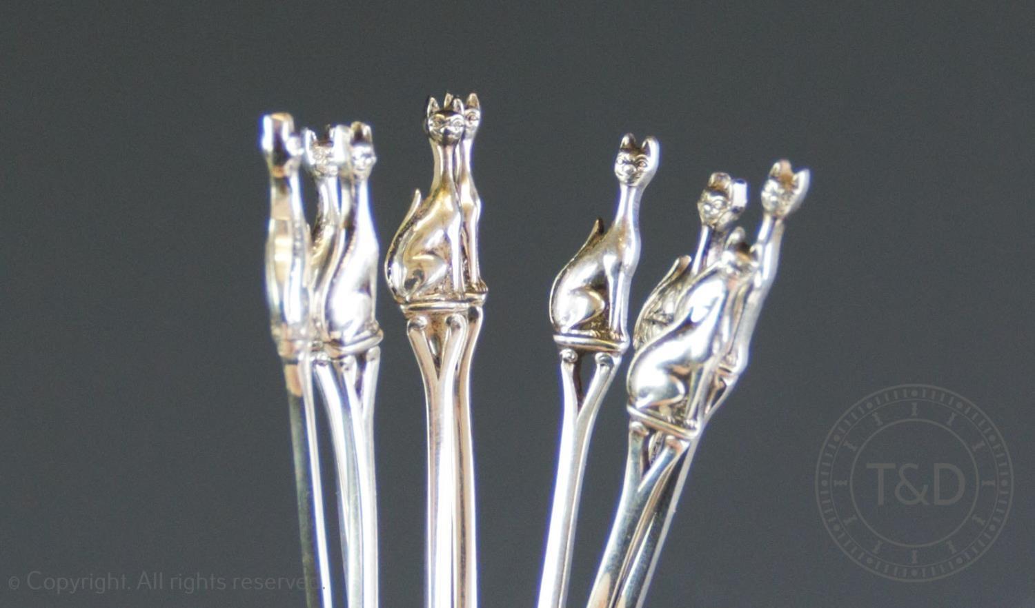 A set of silver coffee spoons - Image 2 of 2