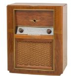 RADIO giradischi Nordmende in noce. Anni '70 Misure: cm 66 x 39 x h 80