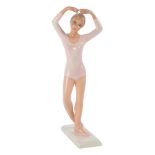 SCULTURA in ceramica Ronzan raffigurante "Ballerina". XX secolo Misure: h cm 50