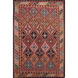 TAPPETO Kilim Qashqai, trama e ordito in lana. Persia XX secolo Misure: cm 290 x 190