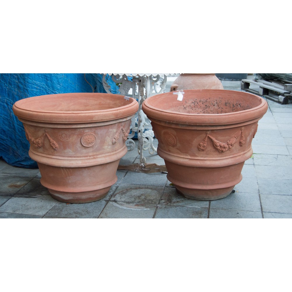 COPPIA PORTA PIANTE in terracotta Impruneta. Toscana XX secolo Misure: h cm 59