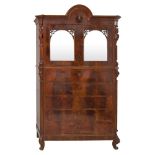 CHIFFONIERE Luigi Filippo in mogano e piuma di mogano. Sicilia XIX secolo Misure: cm 133 x 55 x h